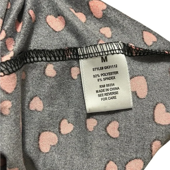 Elegant Black and Red Polka Dot Turtleneck Blouse - Picture 8 of 9